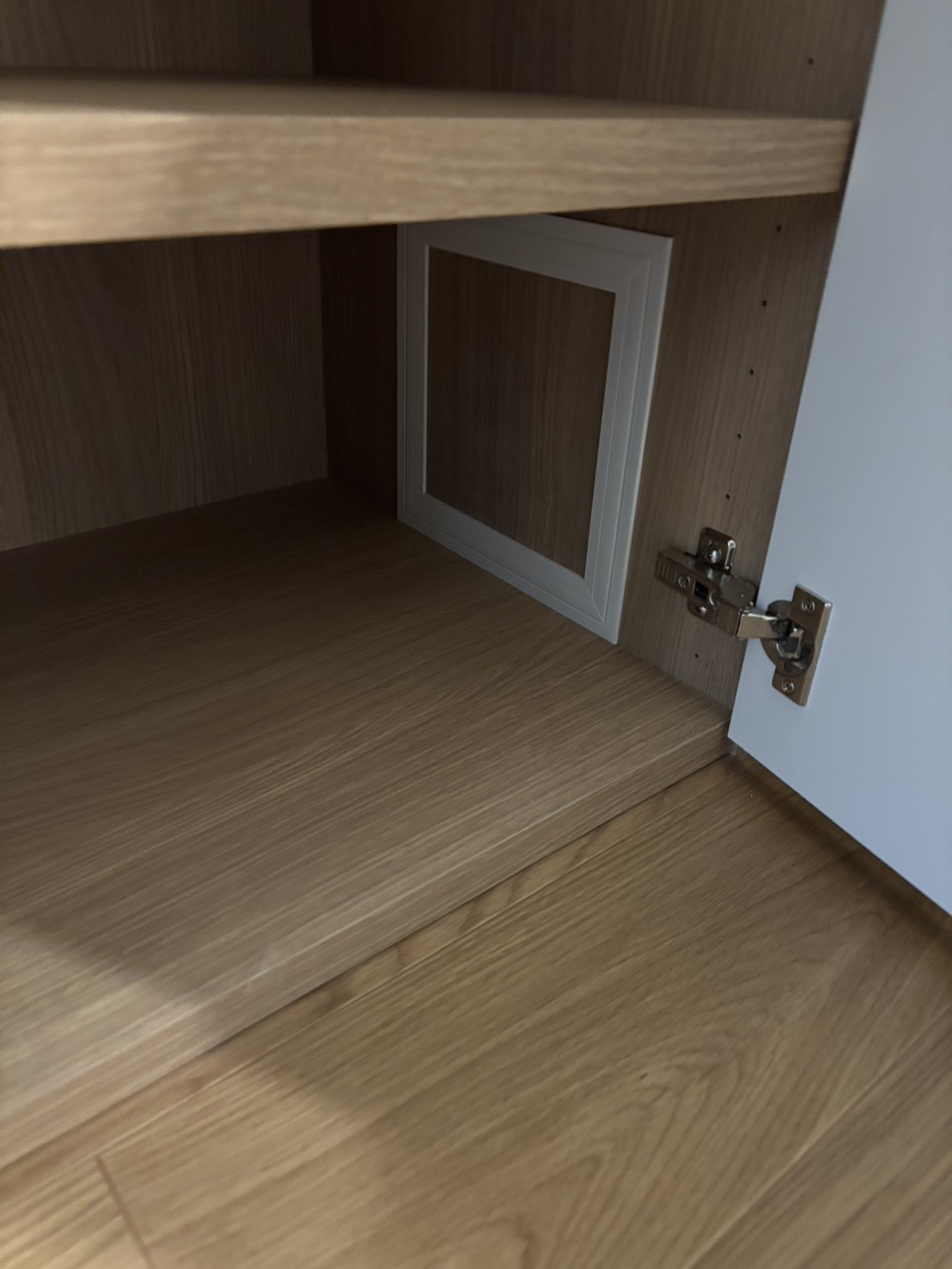 リビング収納
キャビオス