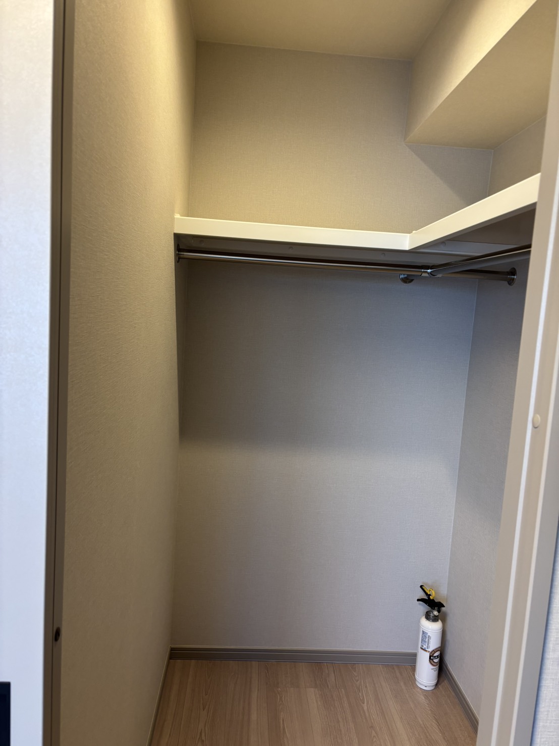 洋室2
ウォークインクローゼット