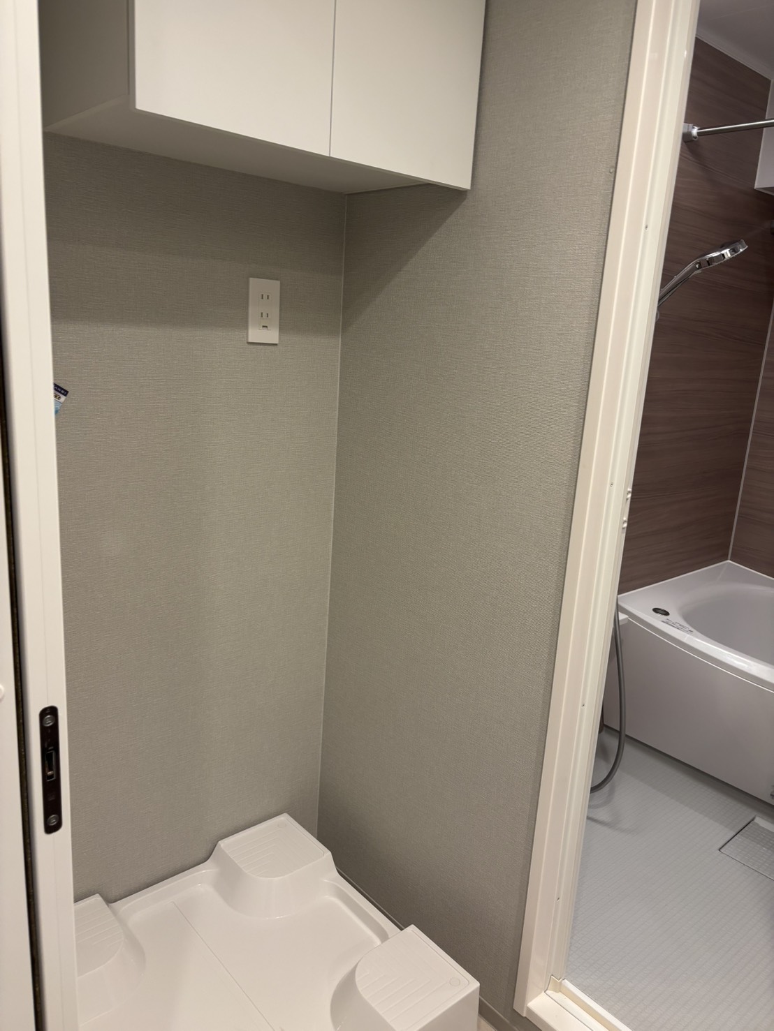 防水パン、吊戸